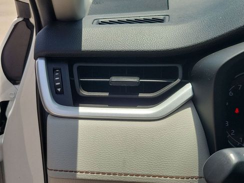 Used 2025 Toyota RAV4 XLE w/ Convenience Package FWD image 32