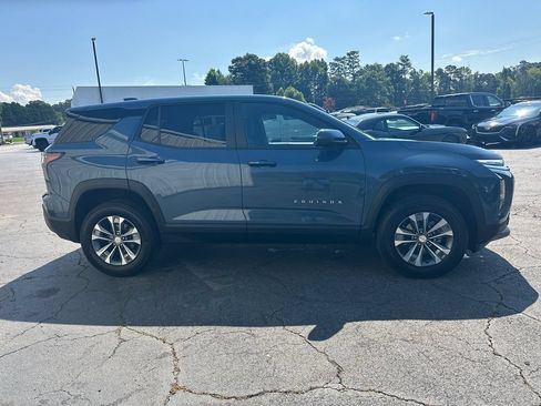 Used 2026 Chevrolet Equinox LT FWD image 5