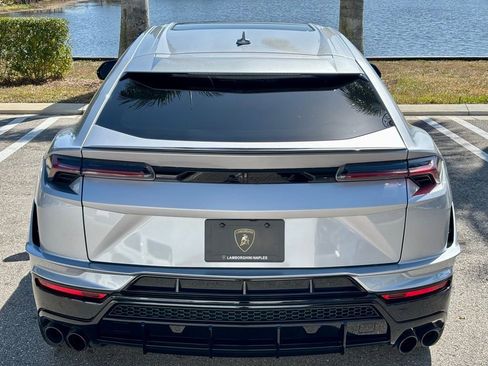 Used 2023 Lamborghini Urus S image 7
