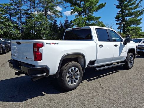 Certified 2022 Chevrolet Silverado 2500 Custom w/ Custom Convenience Package AWD/4WD image 7