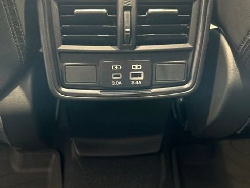 Used 2025 Subaru Forester Limited w/ Popular Package #2 AWD/4WD image 17