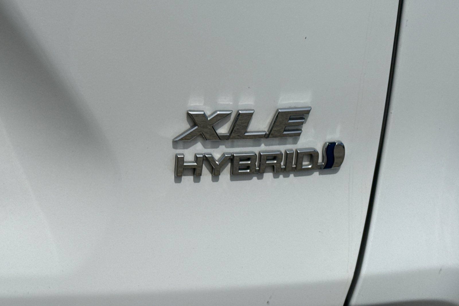 Used 2020 Toyota RAV4 XLE w/ Convenience Package AWD/4WD image 27