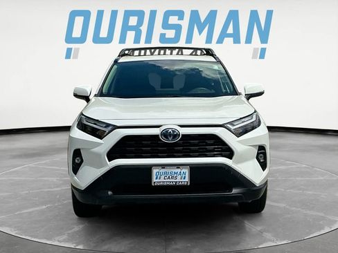 Used 2022 Toyota RAV4 XLE Premium AWD/4WD image 2