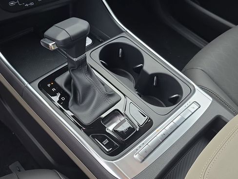 New 2026 Kia Carnival EX FWD image 27