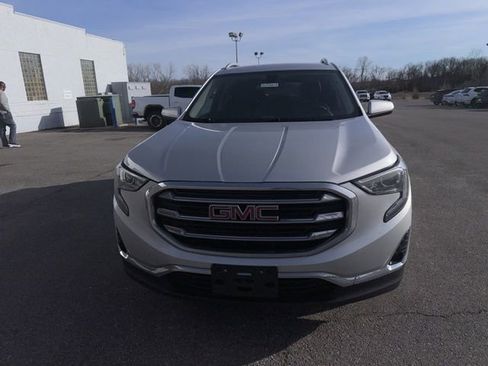 Used 2019 GMC Terrain SLT w/ Preferred Package image 3