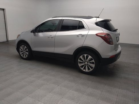 Used 2020 Buick Encore Preferred FWD image 3