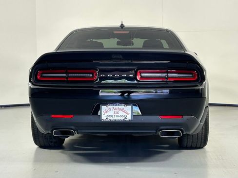 Used 2022 Dodge Challenger R/T Scat Pack RWD image 6