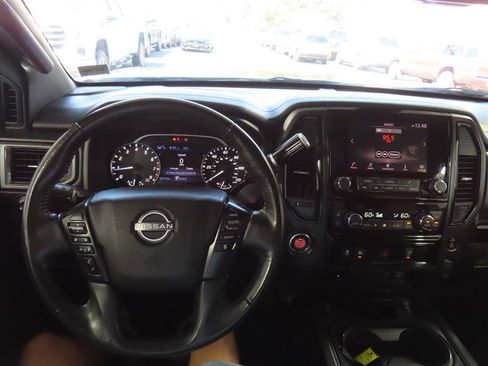 Used 2023 Nissan Titan SV w/ SV Convenience Package image 20