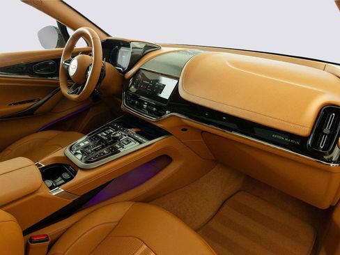 New 2026 Aston Martin DBX 707 image 37