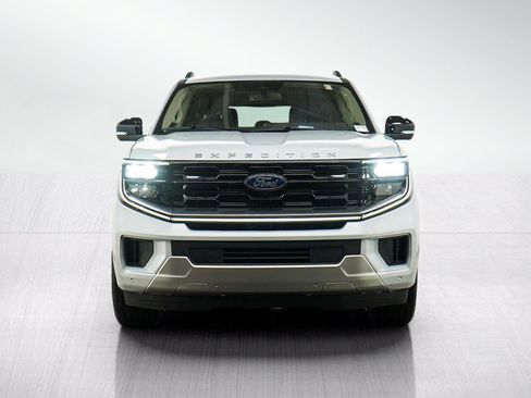 Used 2025 Ford Expedition Platinum AWD/4WD image 9