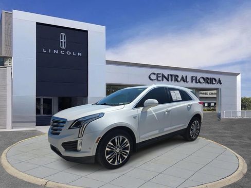 Used 2018 Cadillac XT5 Premium Luxury w/ Driver Assist Package FWD image 6