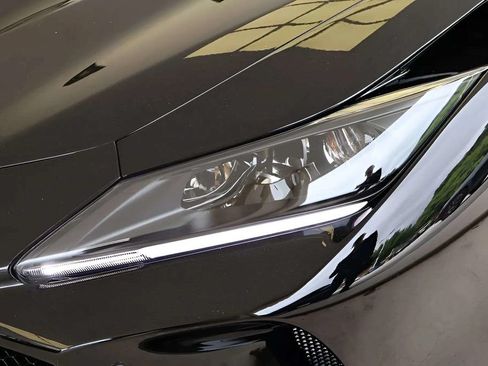 Used 2023 Ferrari F8 Tributo RWD image 24