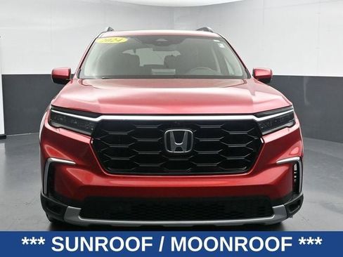 Used 2024 Honda Pilot Elite image 4