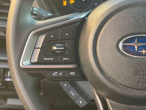 Used 2022 Subaru Impreza 2.0i Premium AWD/4WD image 16