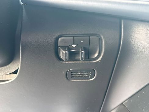 Used 2022 Jeep Grand Wagoneer Series III w/ Rear Seat Video Group 1 image 15