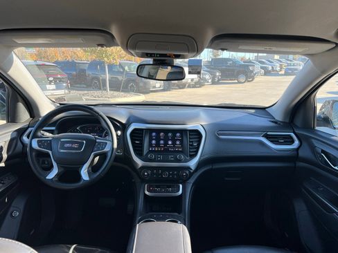 Used 2023 GMC Acadia SLT image 23