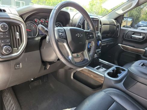 Used 2019 Chevrolet Silverado 1500 LT Trail Boss AWD/4WD image 21