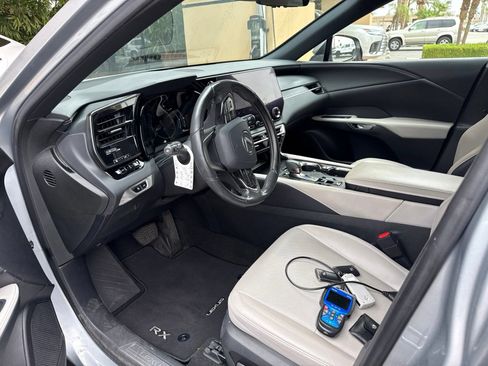 Used 2023 Lexus RX 350 Premium FWD image 5
