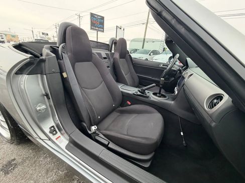 Used 2010 MAZDA MX-5 Miata Sport image 17