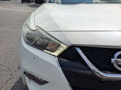 Used 2018 Nissan Maxima Platinum FWD image 11
