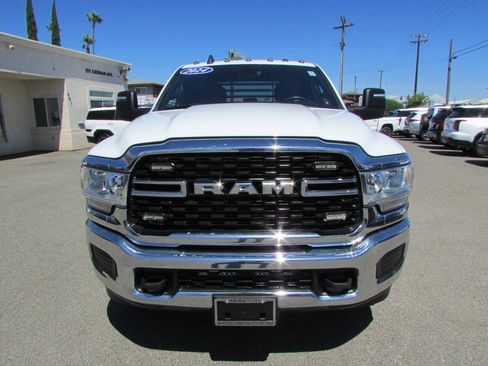 Used 2024 RAM 3500 SLT w/ Quick Order Package 2YG SLT AWD/4WD image 3