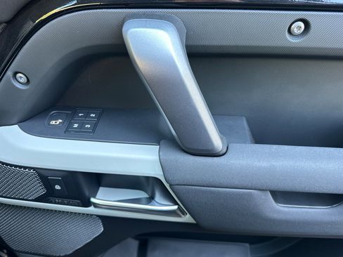 Used 2022 Land Rover Defender 110 Trophy Edition image 20