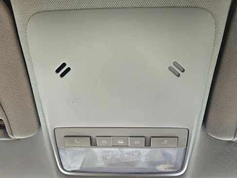 Used 2019 Buick Encore Sport Touring image 36