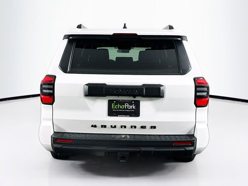 Used 2025 Toyota 4Runner SR5 image 7