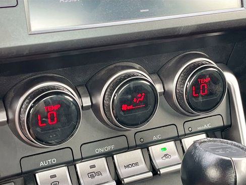 Used 2023 Toyota GR86 Premium w/ ALL Weather Mat Package (TMS) image 15