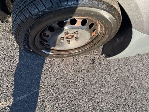 Used 2018 Ford Transit Connect XL image 10