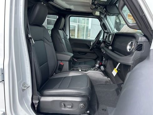 New 2025 Jeep Wrangler Sahara image 19