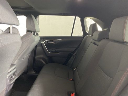 Used 2023 Toyota RAV4 SE image 28