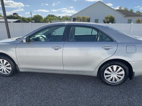Used 2008 Toyota Camry LE FWD image 8