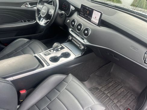 Certified 2023 Kia Stinger GT2 image 19