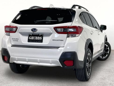 Used 2023 Subaru Crosstrek 2.0i Premium AWD/4WD image 2
