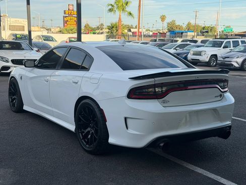 Used 2018 Dodge Charger SRT Hellcat w/ Harman/Kardon Audio Group RWD image 6