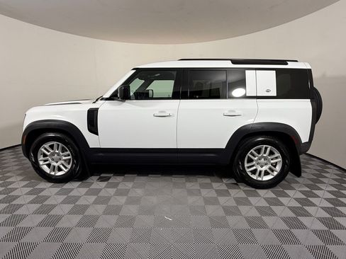 Used 2024 Land Rover Defender 110 S AWD/4WD image 2