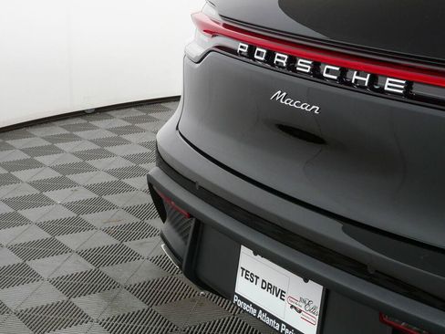 Used 2026 Porsche Macan Turbo AWD/4WD image 37