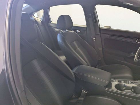 Used 2023 Honda Civic Sport image 30