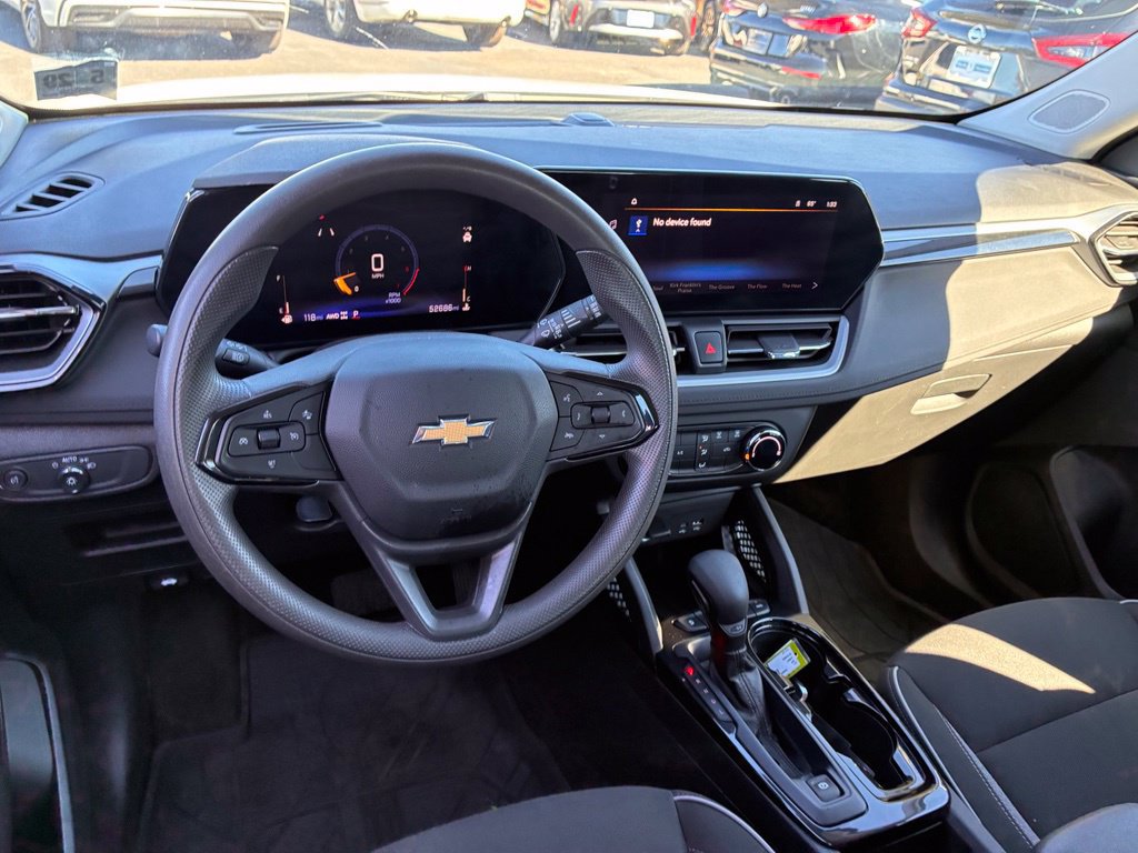Used 2024 Chevrolet TrailBlazer LS AWD/4WD image 29