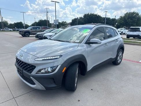 Used 2023 Hyundai Kona SEL FWD image 6