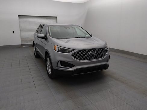 Used 2024 Ford Edge SEL image 14