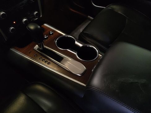 Used 2020 Nissan Pathfinder Platinum w/ Cargo Package image 26