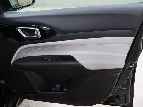 New 2026 Jeep Compass Limited AWD/4WD image 18