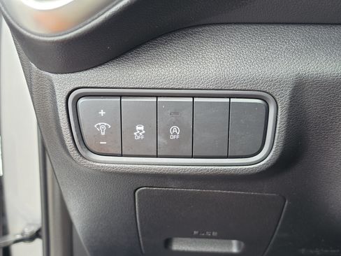 Used 2024 Kia Soul LX w/ Option Group 015 FWD image 29