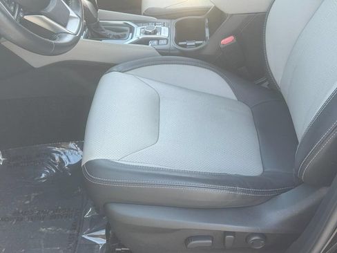 Used 2020 Subaru Forester Limited AWD/4WD image 19