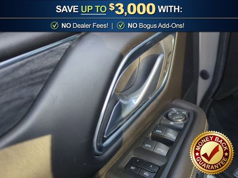 Used 2023 GMC Yukon SLT image 16