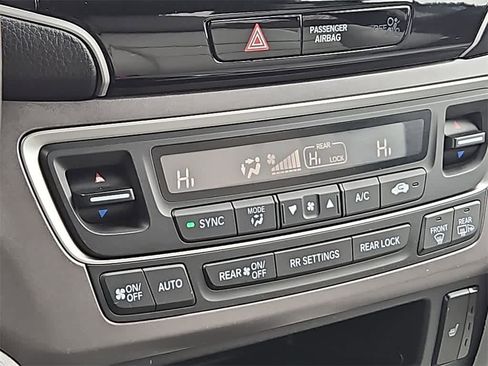 Used 2021 Honda Pilot Special Edition image 25