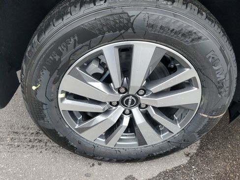 New 2026 Nissan Pathfinder SL image 8