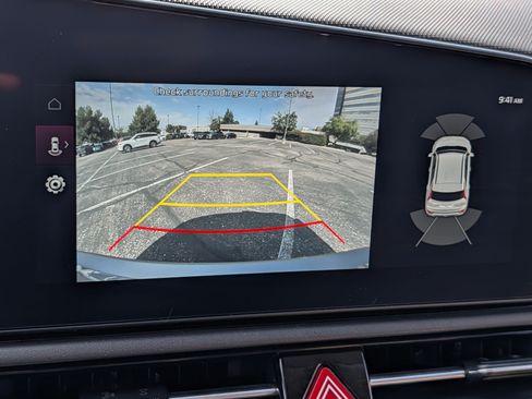 Certified 2024 Kia Niro Wave w/ Wave Preserve Package FWD image 27